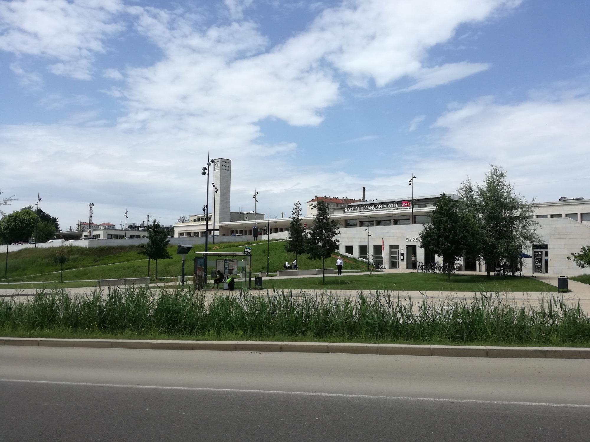 Hotel ibis budget Besançon Centre Gare Extérieur photo